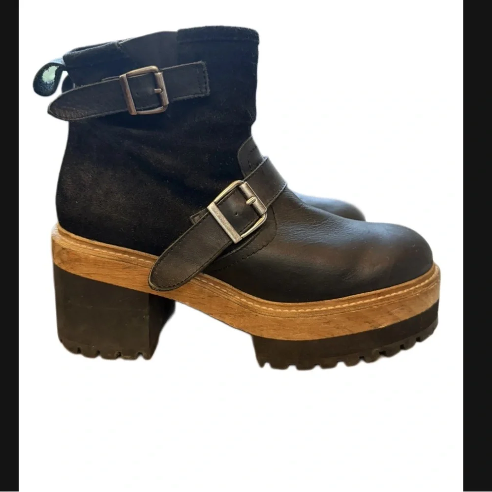 Free People Carter Crop Platform Boots Black Suede Leather Wood Lug 40/10 NEW